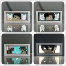Lampes de table Papier découpé Anime Boîte à lumière LED Attaque sur Titan Levi pour la décoration de la chambre Chevet Shingeki No Kyojin Lightbox Eren Yeager