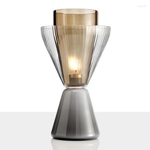 Tafellampen Post-moderne Designer Licht Marmeren Voet Glazen Kap Voor Woonkamer Slaapkamer Studie Lezen Led Decor Bureaulamp