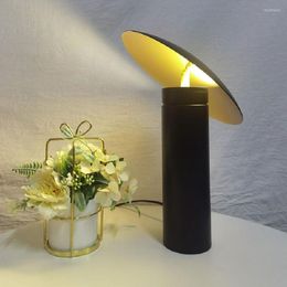 Lampes de table postmoderne noir lampe mat fer rotatif bureau lumière étude salon décor lit créatif Led à côté