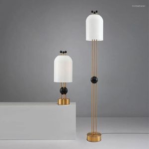 Lampes de table postmoderne minimaliste style nordique modèle chambre chambre salon étude lampe chinoise plafond salle à manger plancher en verre