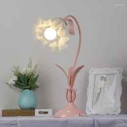 Tafellampen retro bloem led vloer romantische slaapkamer naast lichte kinderen kinderen cadeau studeren leeslichten huizendecoratie