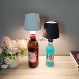 Lampes de table RGB bouteille lumière supérieure bouteille de vin haut lampe de Table fer barre décoration lampe adapté à la barre Restaurant décoration de table YQ231006