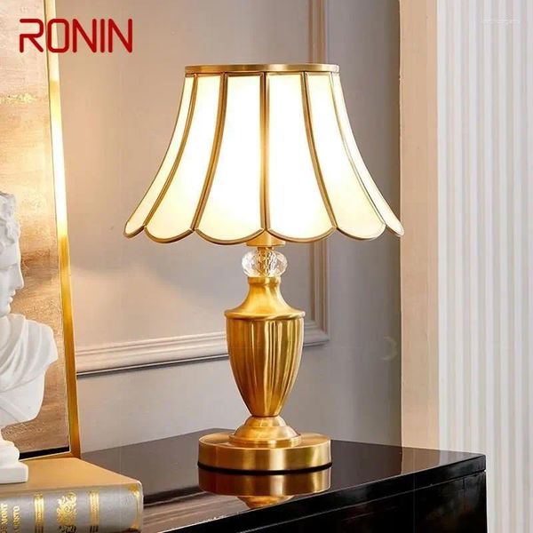 Lámparas de mesa RONIN Lámpara de oro de latón contemporánea LED Creativo Luces de escritorio de vidrio de lujo simples Cobre para el dormitorio de estudio en casa