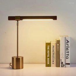 Tafellampen roteerbaar bureau licht Italië ontwerp moderne opvouwbare lamp voor studieruimte slaapkamer kantoor high -end plating leeslichten