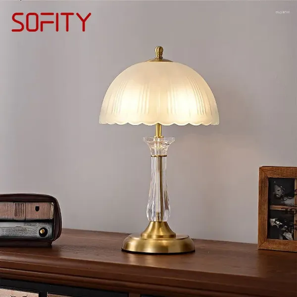 Lampes de table Sofity lampe en laiton moderne LED créatif de luxe de luxe Crystal Copper Desk Light for Home Living Room Bedroom Decor