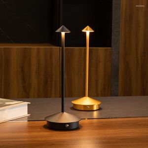 Table Lamps Spot Rechargeable Lamp Creative Dining Touch Led El Bar Coffee Pina Pro Lampada Da Tavolo Decorative Desk
