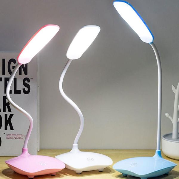 Lámparas de mesa Lámpara de lectura con atenuación táctil de tres velocidades Enchufe de carga USB Protección ocular cálida blanca Mesa de luz para estudiantes