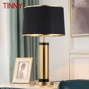 Tafellampen Tinny Contemporary Black Gold Lamp LED Vintage Creative Simple Bedide Desk Light voor huis in de woonkamer slaapkamer