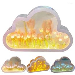 Lampes de table Tulip Night Light Cloud Forme Lampe 2 en 1 High Simulation Mirror Desk Bedside Home Decoration Supplies