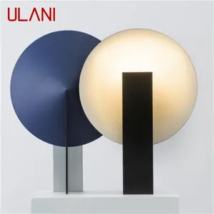 Lampes de table Ulani Contemporain Simple Lamp LED Éclairage de bureau coloré pour la décoration de chambre à coucher pour la maison