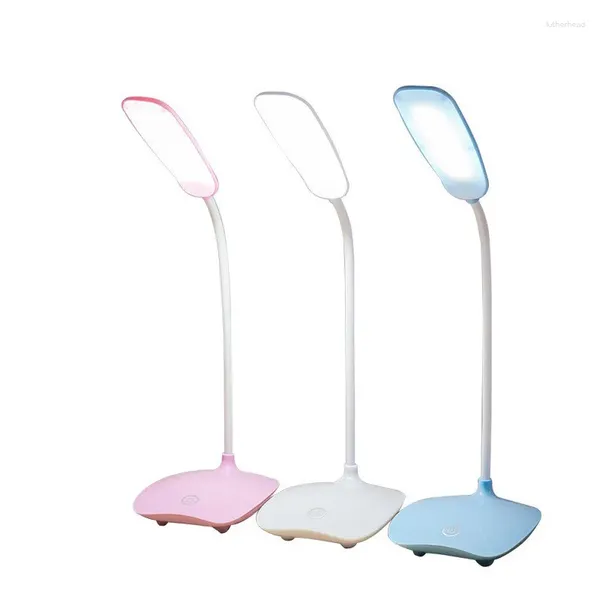 Lampes de table LAMP USB LED Étude Lumière avec maquillage à clip huit fois Circle de loupe pour la chambre