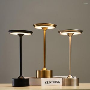 Tafellampen USB Oplaadbare aanraaklamp LED Oogbescherming Studie Bureau Licht Bar Koffie Restaurant Slaapkamer Decor Bedside