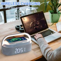 Lámparas de mesa Cargador inalámbrico Altavoz Bluetooth Dormitorio Luz nocturna Reloj despertador Soporte para iPhone XS / 12/13 Samsung Xiaomi Correa Radio FM