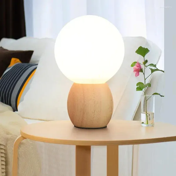 Lámparas de mesa Lámpara de bola de vidrio de madera Fabricante Ventas directas Escritorio LED Dormitorio creativo Mesita de noche Iluminación de oficina nórdica