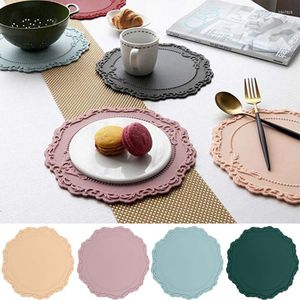 Tafelmatten 1 stcplaten Ronde Siliconen Placemats 12,5 cm reliëf Lace Coasters Wedding Home Supplies Bowls Pot