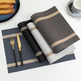 Tafelmatten 4/6/8 stks golf gestreepte mat luxe PVC Placemat keuken isolatiekussen voor koffie Dining Decor Tapete de mesa