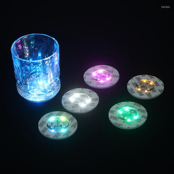 Tapis de table 5pcs / pack Bouteille de vin LED Sous-verres Lumières Verre à boire Couleur changeante 3 Modes Plat Mousse Core Board Discothèque Accessoires de fête