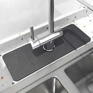 Tableau de table robinet aspirant tampon poule lavage à séchage rapide à séchage à la cuisine douce étanche et tapis de silicone épreuve en moule