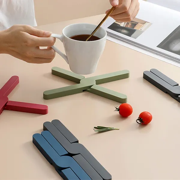 Tapis de Table pliable en Silicone, support croisé créatif, napperon antidérapant, résistant à la vaisselle, tapis de poêle, fournitures de cuisine