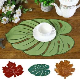 Table Mats Hollow Out Placemats Broiderie Coasters Cup de forme irrégulière Cup de Noël Nicectes de Thanksgiving Décorations