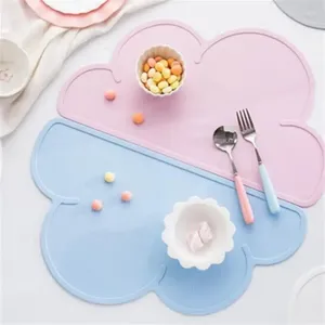 Table Tableau de cuisine Cloud Shape Silicone Baby Place Mat Assiette de bol à manger imperméable résistant à la chaleur non glissée