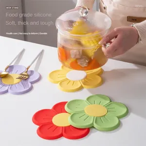 Placemats Draagbare Tweekleurige Mode Mooie Eenvoudige Keuken Hoge Temperatuurbestendigheid Slijtvast De Bloemen Huishouden