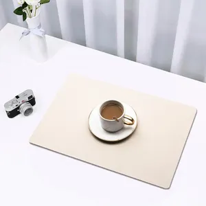 Placemats Oprolbare placemats Bord Oliebestendig Dubbelzijdig Placemat Voor Thuis Gemakkelijk schoon te maken Warmte-isolatiemat Waterdicht