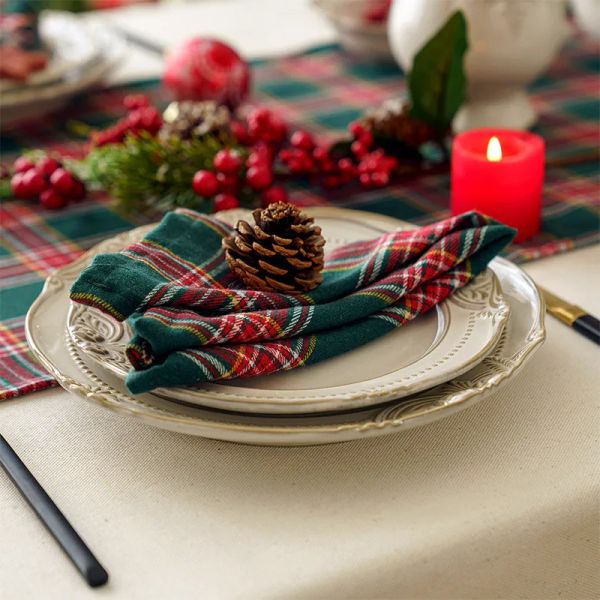 Noisette de table 4pcs Classsic Classsic Green rouge Plaid Dîner serviettes pour 2024 Noël Decor Scottish Tartan Tart 40x40cm Drop Livrot Ho Otolk