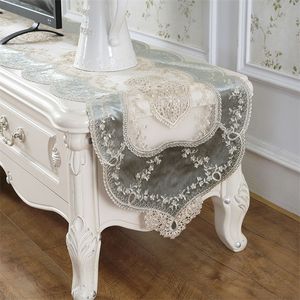 Chemin de Table en velours doré Champagne, drapeau américain élégant, couverture brodée en dentelle, napperon de buffet en tissu TV, 220615