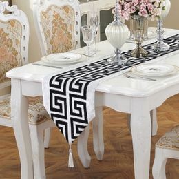 Chemin de table Chine Style minimaliste moderne Table Top Runner Classique Rétro Noir et Blanc Thé Table Top Tissu Table Top 230408