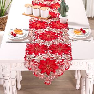 Chemin de table Double épaisseur rouge rustique découpé chemin de table floral brodé décorations de noël de haute qualité pour la maison à manger 230322