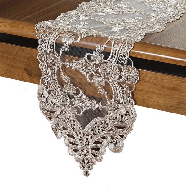 Chemin De Table Exquis Tulle Dentelle Brodé Chemin De Table Tapis Drapeau Style Européen Bureau Napperon Bordado De Noël Décoration De Mariage 230605