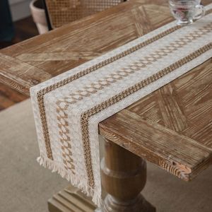 Chemin de table Macrome Chemin de table en dentelle de coton naturel de style campagnard avec des glands utilisés pour les mariages ruraux douches de mariée décor à la maison TJ7262 230408