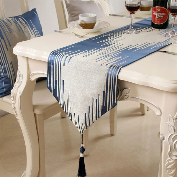 Table Runner Nordic Style Soft Polyester Table Runner Narrest Caxe Coffee Bed Runner With Tassel for Wedding Decoration 230209