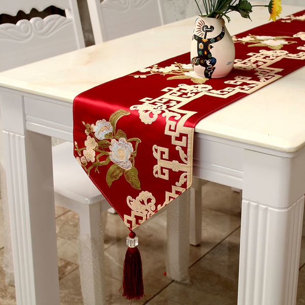 Chemin de table Fierté Rose De Luxe Chemin De Table Chinois Haute Qualité Soie Broderie Tissu Coureur Dîner Couverture De Table De Mariage Chemin De Table 230408