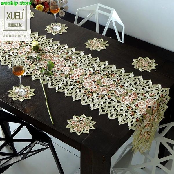 Table Runner Special Offre Golden Rose High-End Luxury Luxury Tissu Art the Flag Mat Dust Cover Tail