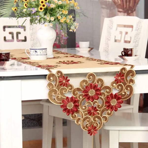 Table Runner XT Camino de mesa europeo bordado elegante mantel tela de organza bordado caminos de mesa rústicos decoración de boda cubierta 231019