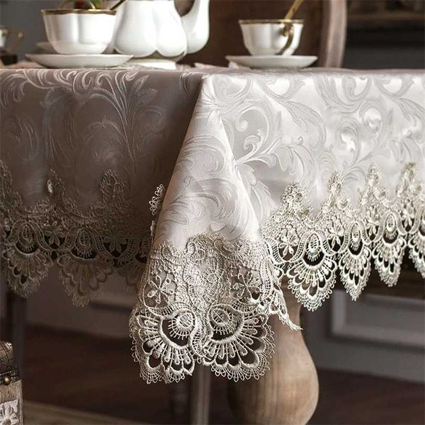 Nappe Little Grey Europe Luxe Brodé Couverture de salle à manger Tissu Dentelle Café Drapeau Coussin Set HM322A 211103