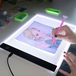 Tablettes A3 / A4 / A5 PAD LED LED PADE PROTECTION OEUX PLUS PLUS PLUS POUR LA PEINTURE DE DIAMAND VENTE À TROIS PAUTER DIMMable à trois niveaux