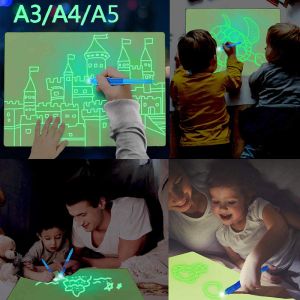 Tabletten Magic Lumineuze tekentafel Kinderspeelgoed Tablet Draw In Dark Magic Lightfun Fluorescerende Pen Kinderen Educatief speelgoed voor kinderen