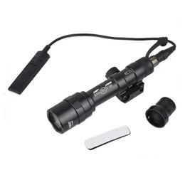 Tactische accessoires AirSoft M600U Zeker zaklamp Surefir SF Tactical Scout Light Wit LED -jachtlamp Fit 20mm Picatinny Rail