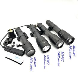 Accessoires tactiques Lampe de poche Surefir M640B M640C M640U M640W Scout Light Hunting Softair Lights avec montage latéral Fit Mlok Keymod 2 Dhgfd