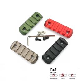 Tactische accessoires MLOK Rail Dual-Purpose 5 slots Alle metalen montage Geschikt voor zaklampviziermontage