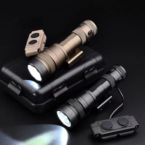 Tactische accessoires Rein 2,0 Micro -kit 1300lumens Metalen zaklamp met dubbele functieschakelaar Pas 20 mm Picatinny Rail Airsoft Wadsn Weapon Light