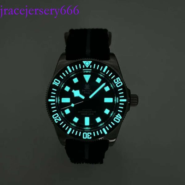 Tactical Frog Titanium Watch FX Diving 42mm NH35 Mouvement mécanique automatique Sapphire BGW9 Luminal 200m Dive Men Wristwatchvvs