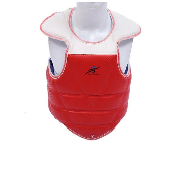 Taekwondo Armor Fighting Training Sanda Kit de protection Les deux côtés peuvent porter un kit de protection Taekwondo WTF Kickboxing Chest Plate 240122