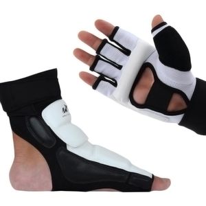 Taekwondo Hand- en voetbescherming Halve vinger Mittens Taekwondo Protector Handschoenen Karate Bokshandschoenen