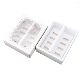 Sortez des conteneurs 10pcs Boîte de macarons en papier avec des porteurs de muffins à fenêtre claire pour le gâteau de pâtisserie de magasin à domicile