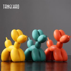TANGCHAO Home Decor Balloon Dog Figurines For Interior Nordic Modern Resin Animal Figurine Sculpture Home Living Room Decoration 210811