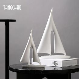 Tangchaocreative Sailboat Resin Decoration Home Decor Living Room Desktop Ornaments Modern Accessories 240517